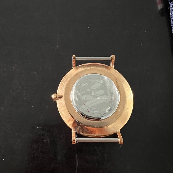 Daniel Wellington Rose Gold Classic Watch - Picture 3 of 7